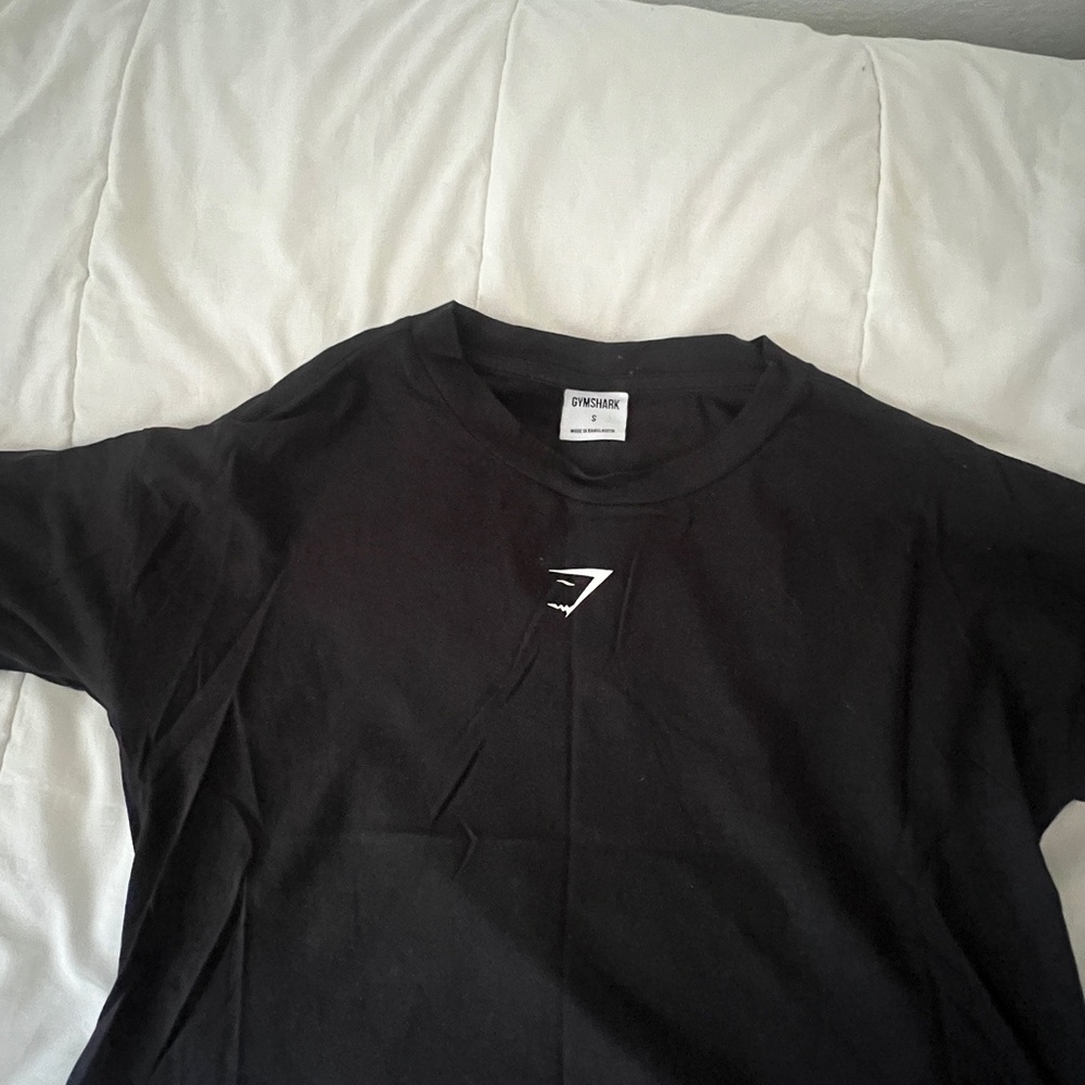 Women’s Gymshark CroppedBlack Tee